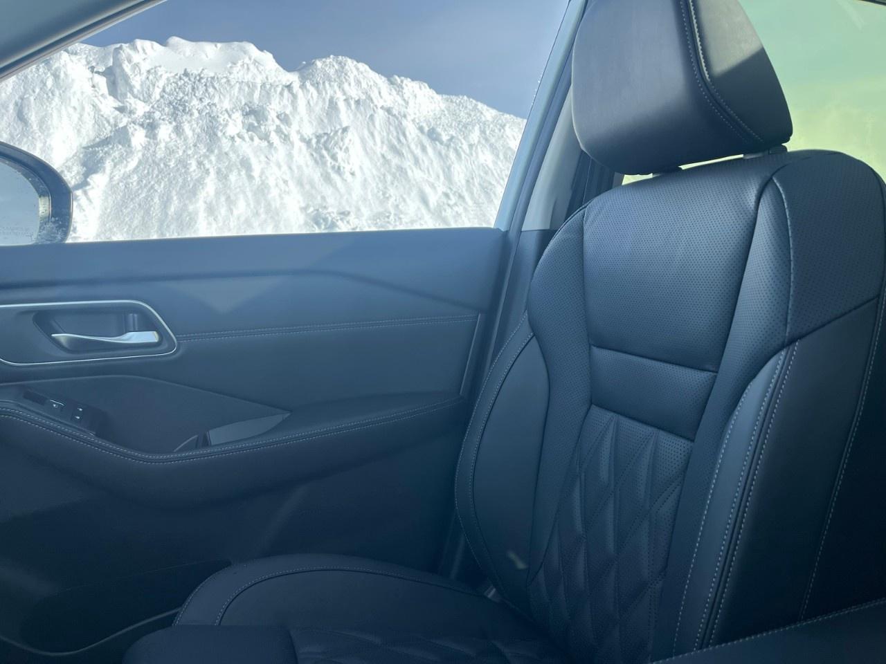 2026 Nissan Rogue AWD Platinum Photo