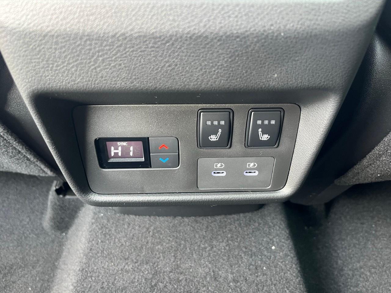 2026 Nissan Rogue AWD Platinum Photo