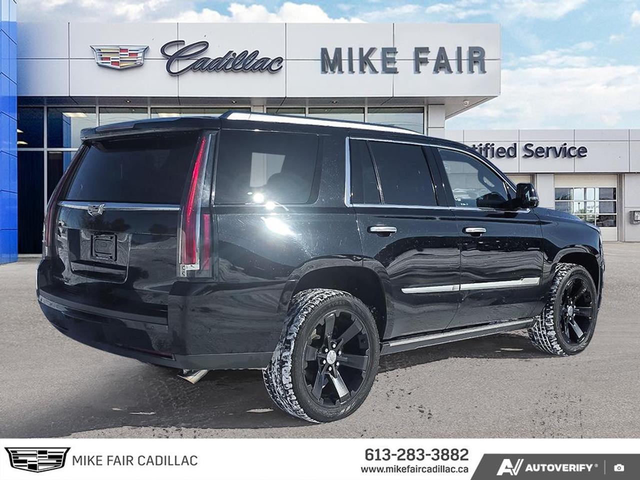 2019 Cadillac Escalade Platinum Magnetic Ride Control, Power Retractable Ride Control , LED Lighting Photo4