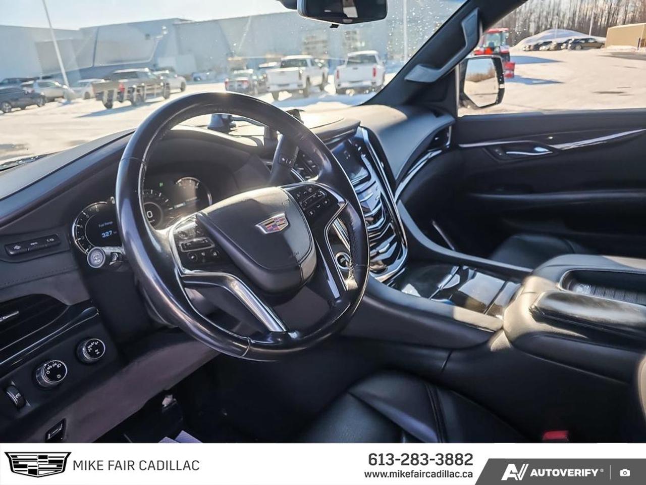 2019 Cadillac Escalade Platinum Magnetic Ride Control, Power Retractable Ride Control , LED Lighting Photo