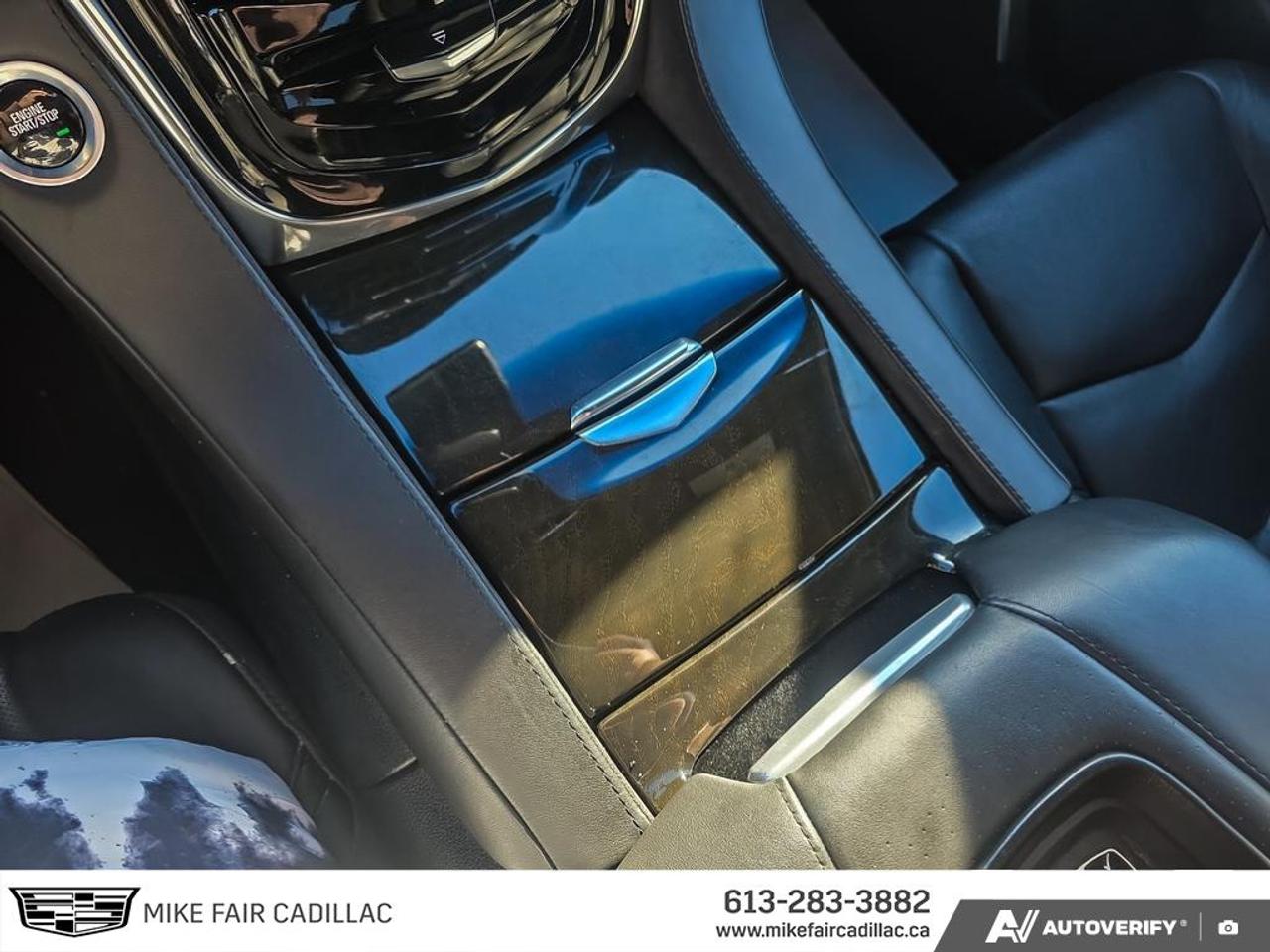 2019 Cadillac Escalade Platinum Magnetic Ride Control, Power Retractable Ride Control , LED Lighting Photo