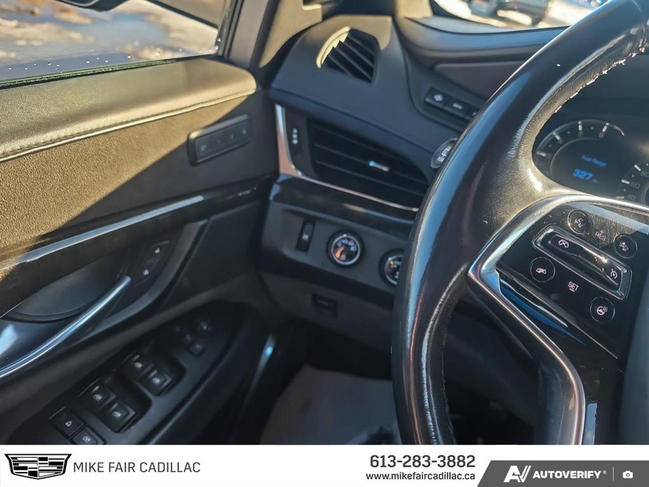 2019 Cadillac Escalade Platinum Magnetic Ride Control, Power Retractable Ride Control , LED Lighting Photo