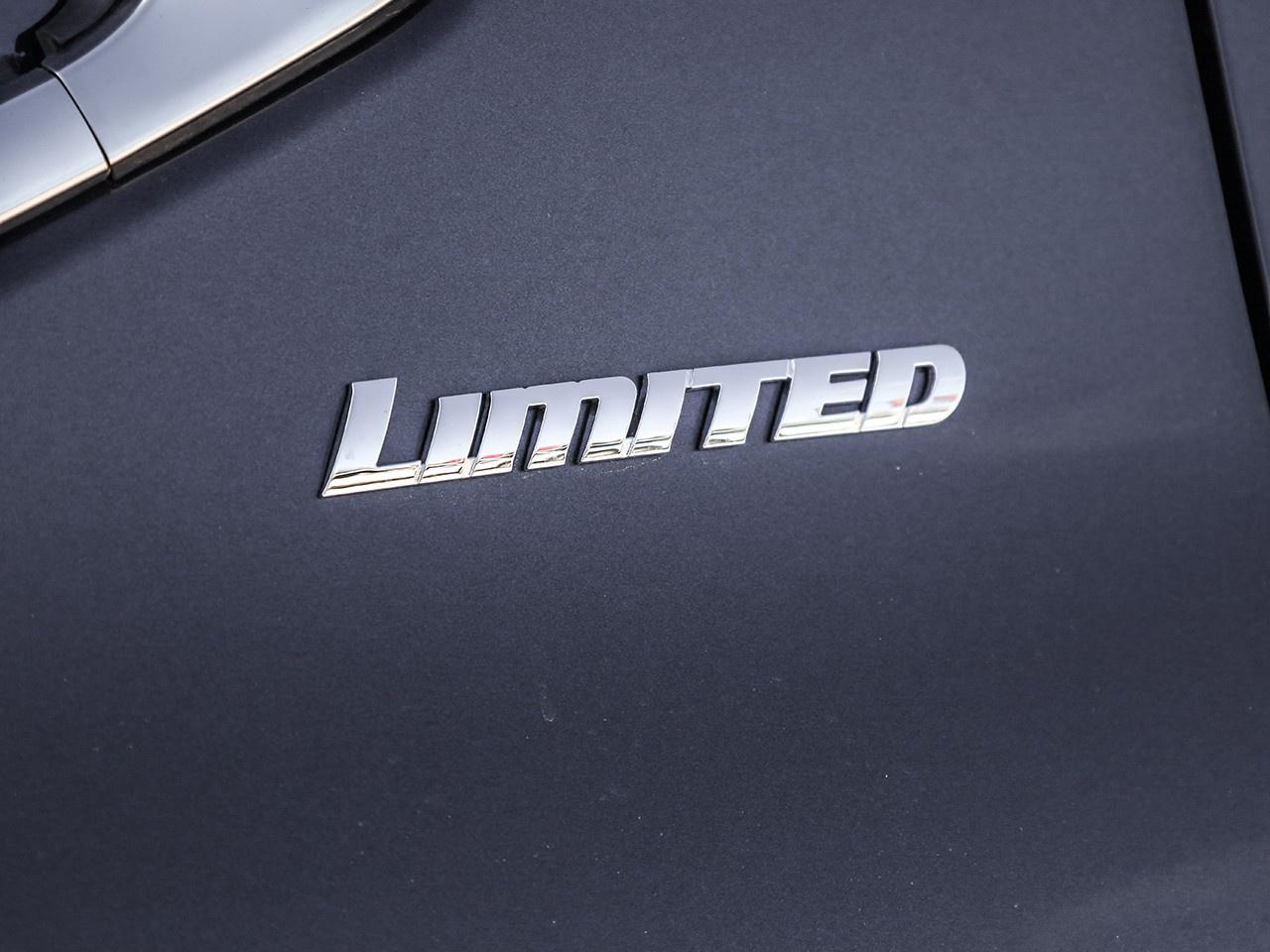 2024 Toyota Tundra Limited  Photo