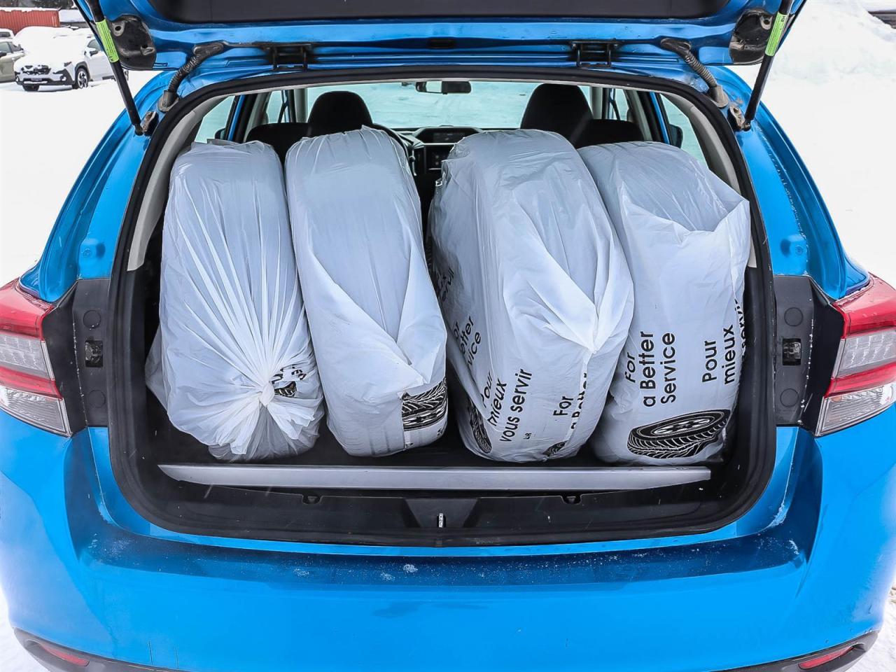 2022 Subaru Impreza Touring Photo