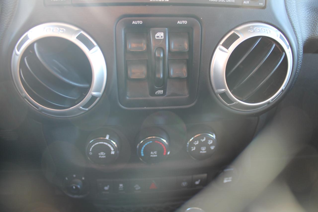 2017 Jeep Wrangler Sahara Photo