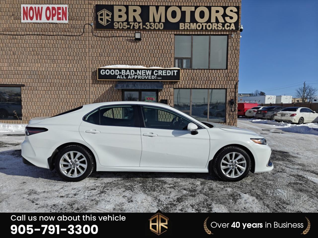 2023 Toyota Camry Hybrid LE | No Reported Accidents Photo