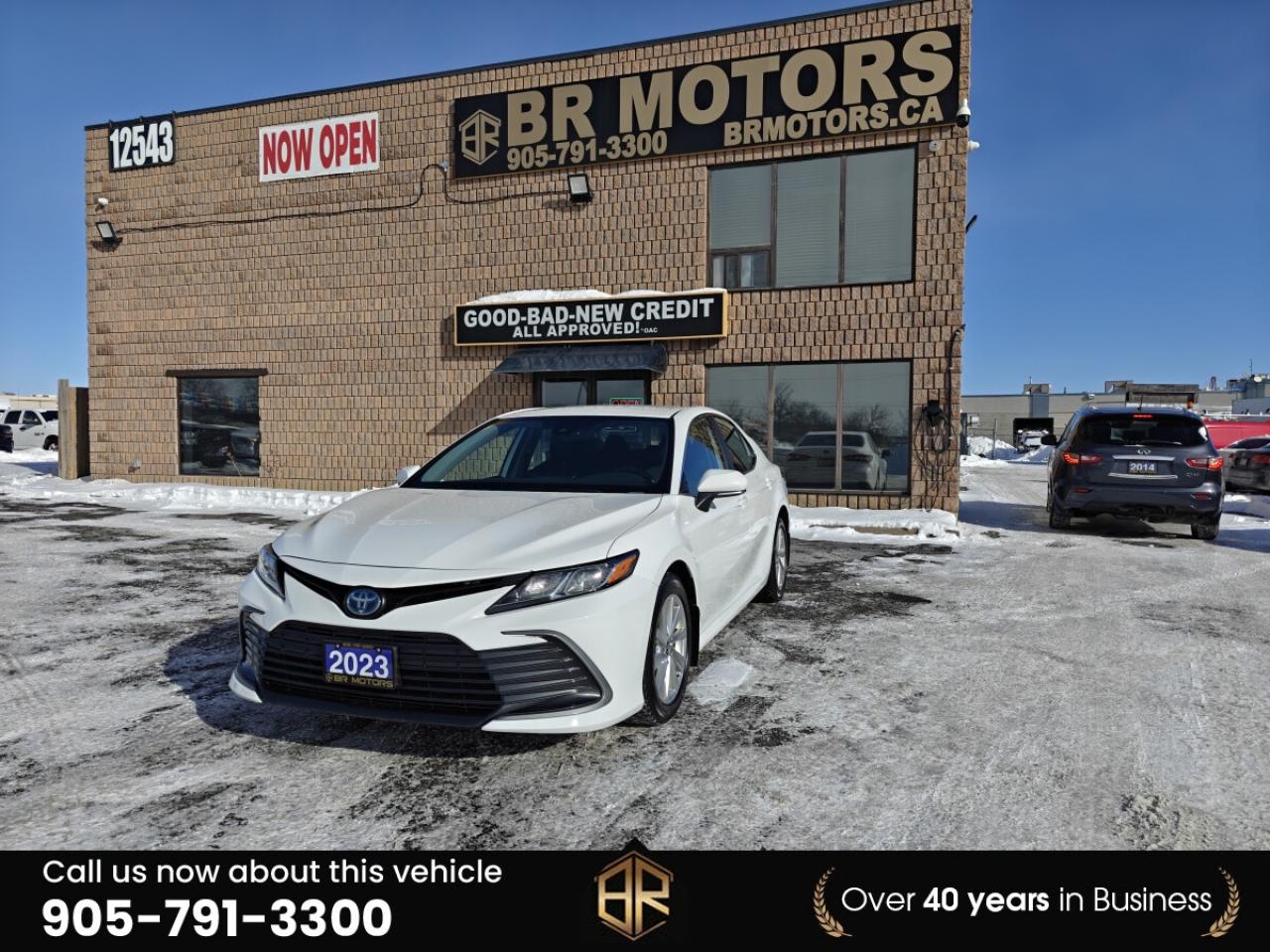 2023 Toyota Camry Hybrid LE | No Reported Accidents Photo