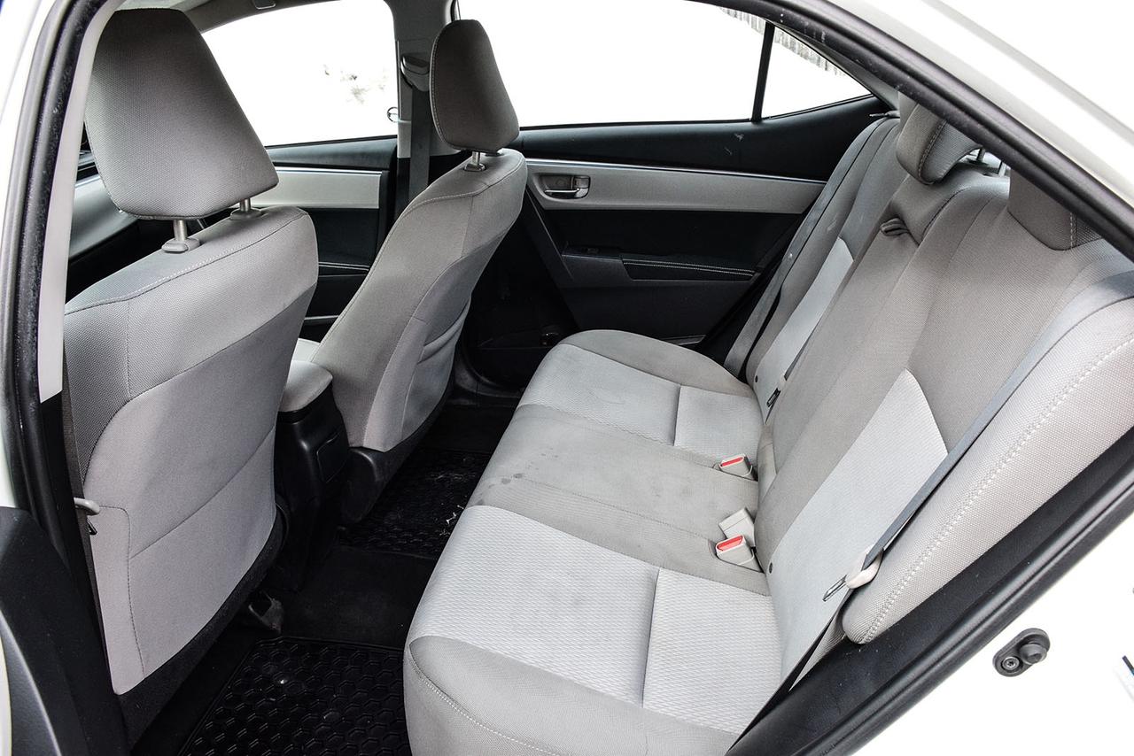 2016 Toyota Corolla LE Heated Seats backup camera Photo