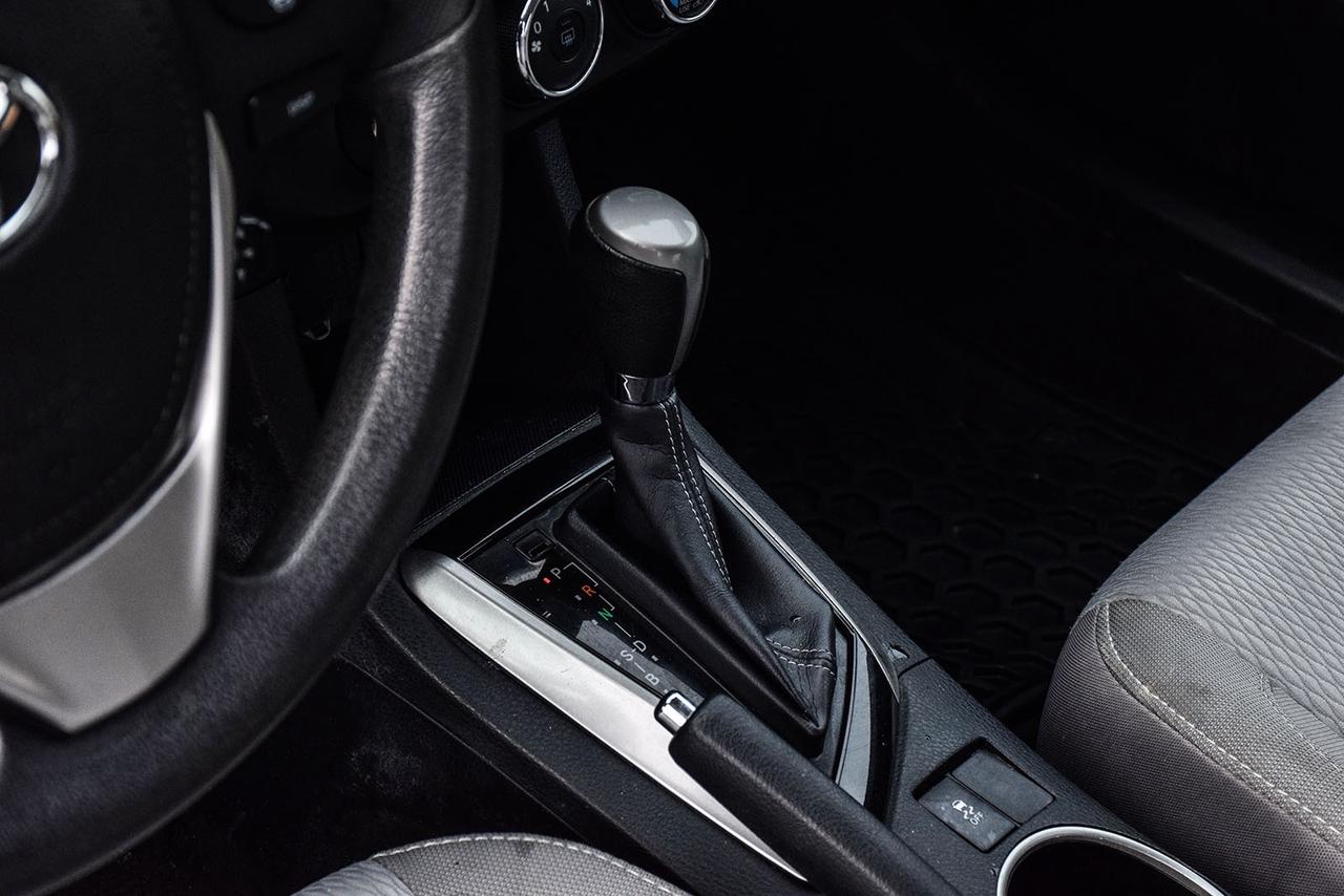 2016 Toyota Corolla LE Heated Seats backup camera Photo