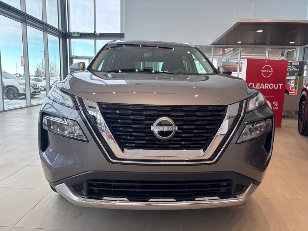 2023 Nissan Rogue Platinum  - HUD -  Moonroof - $230 B/W Photo