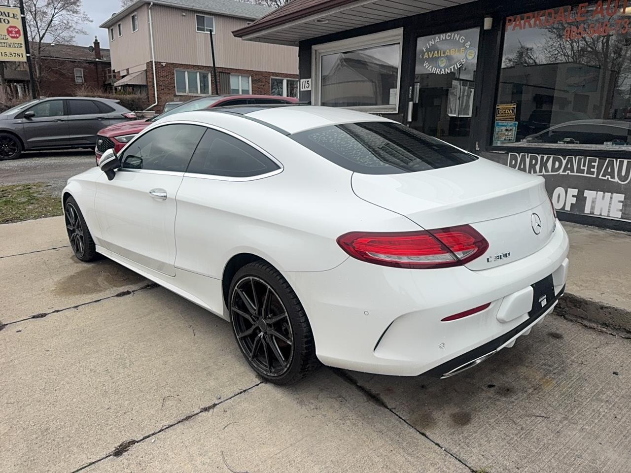 2017 Mercedes-Benz C-Class C 300 Photo4
