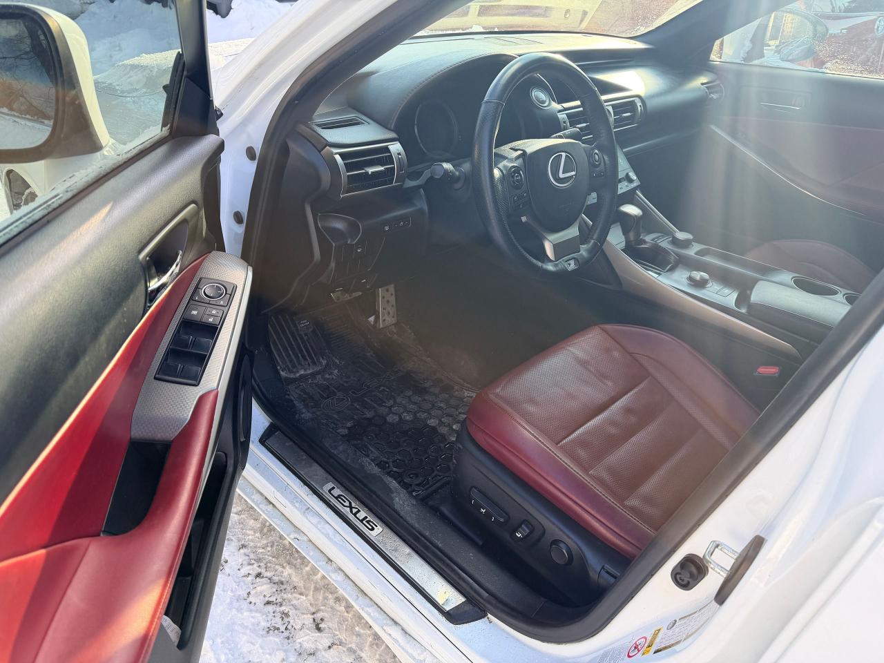 2015 Lexus IS 250 F Photo3