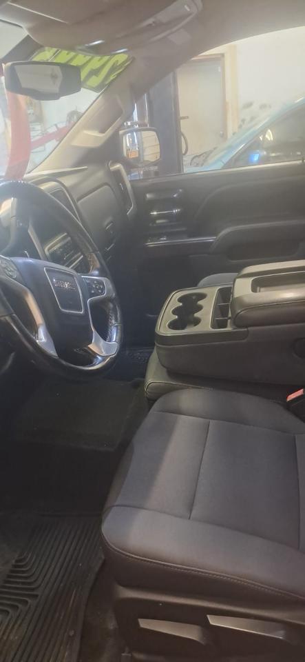 2015 GMC Sierra 2500 SLE 4x4 Photo