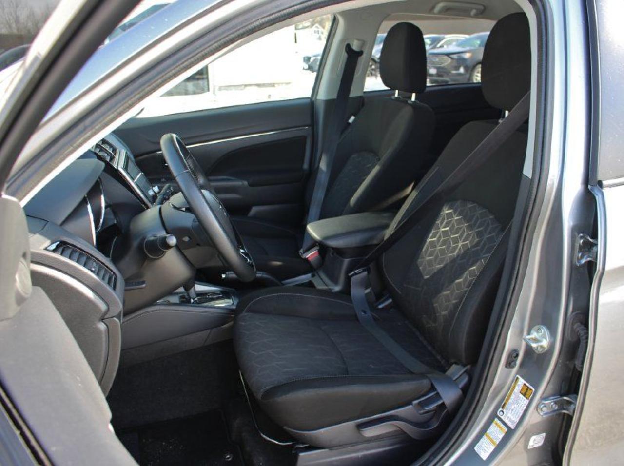 2024 Mitsubishi RVR SE*AWD*Heated Seats*CarPlay*Rear Cam*2.4L Photo