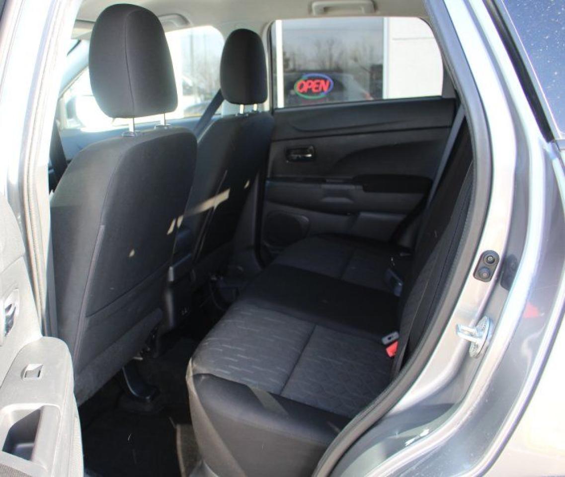 2024 Mitsubishi RVR SE*AWD*Heated Seats*CarPlay*Rear Cam*2.4L Photo