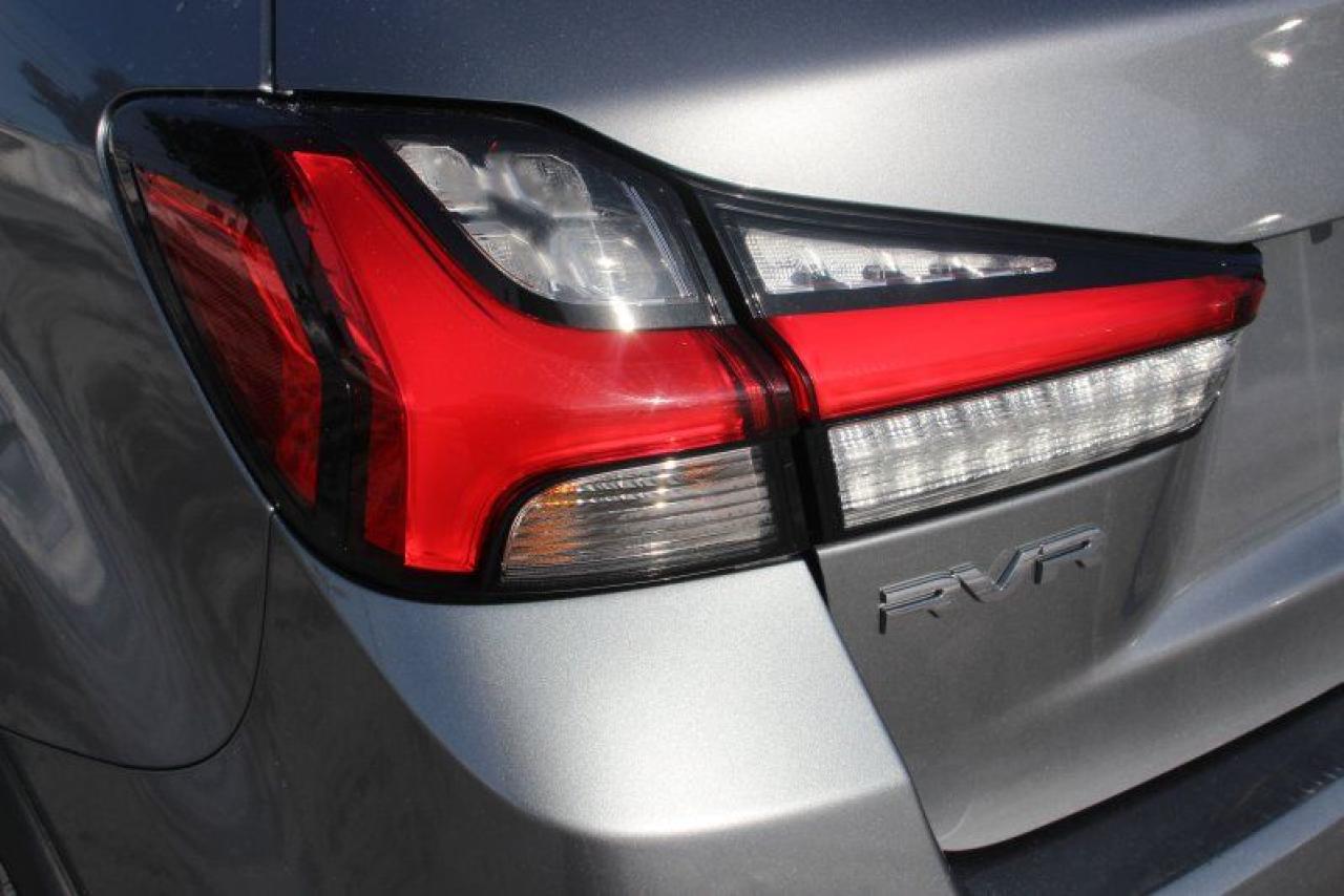 2024 Mitsubishi RVR SE*AWD*Heated Seats*CarPlay*Rear Cam*2.4L Photo3
