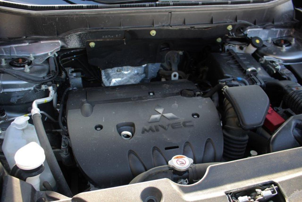 2024 Mitsubishi RVR SE*AWD*Heated Seats*CarPlay*Rear Cam*2.4L Photo