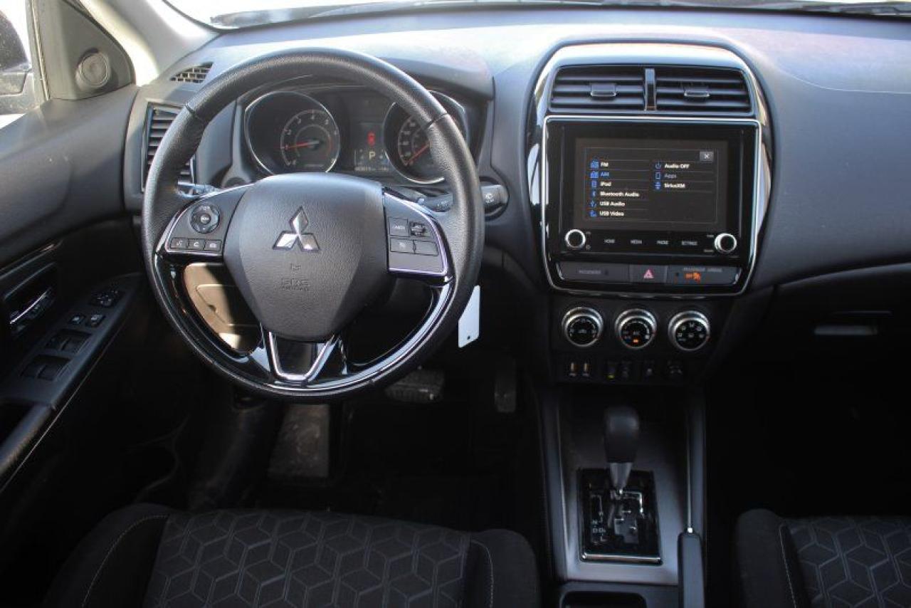 2024 Mitsubishi RVR SE*AWD*Heated Seats*CarPlay*Rear Cam*2.4L Photo