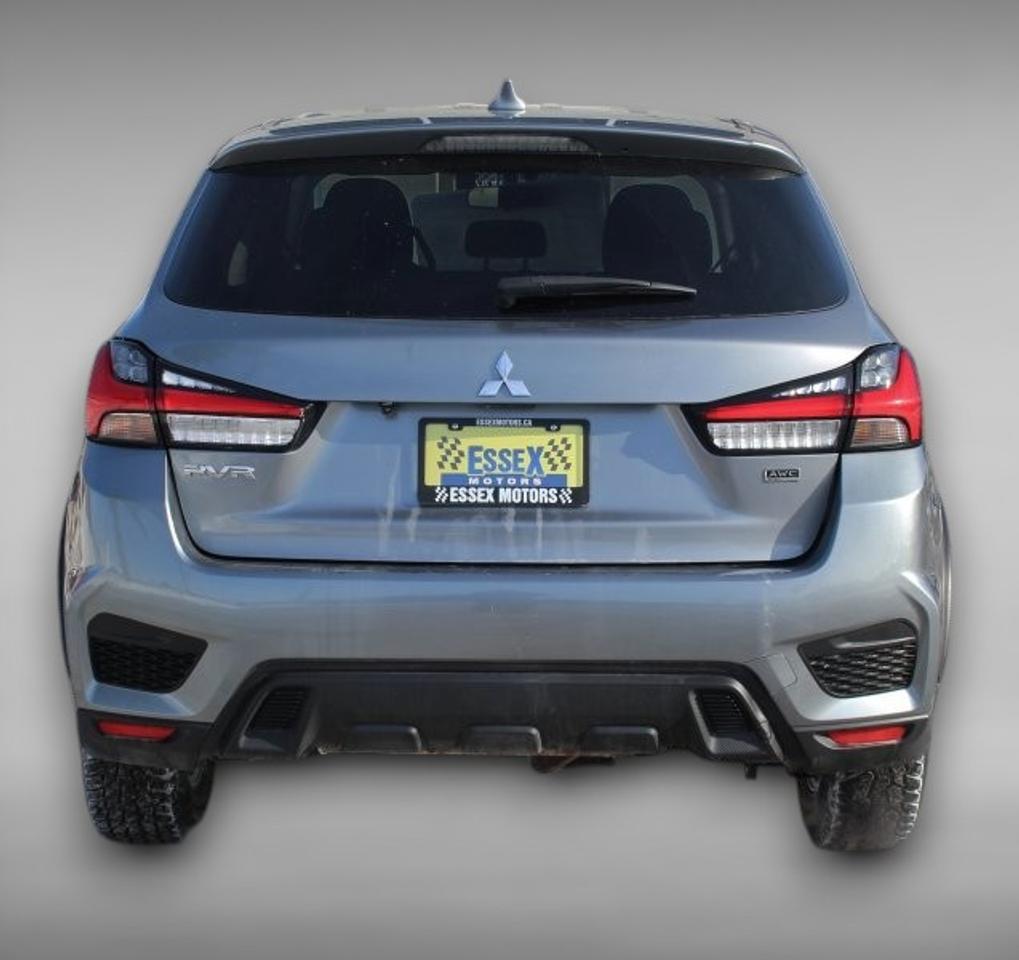 2024 Mitsubishi RVR SE*AWD*Heated Seats*CarPlay*Rear Cam*2.4L Photo