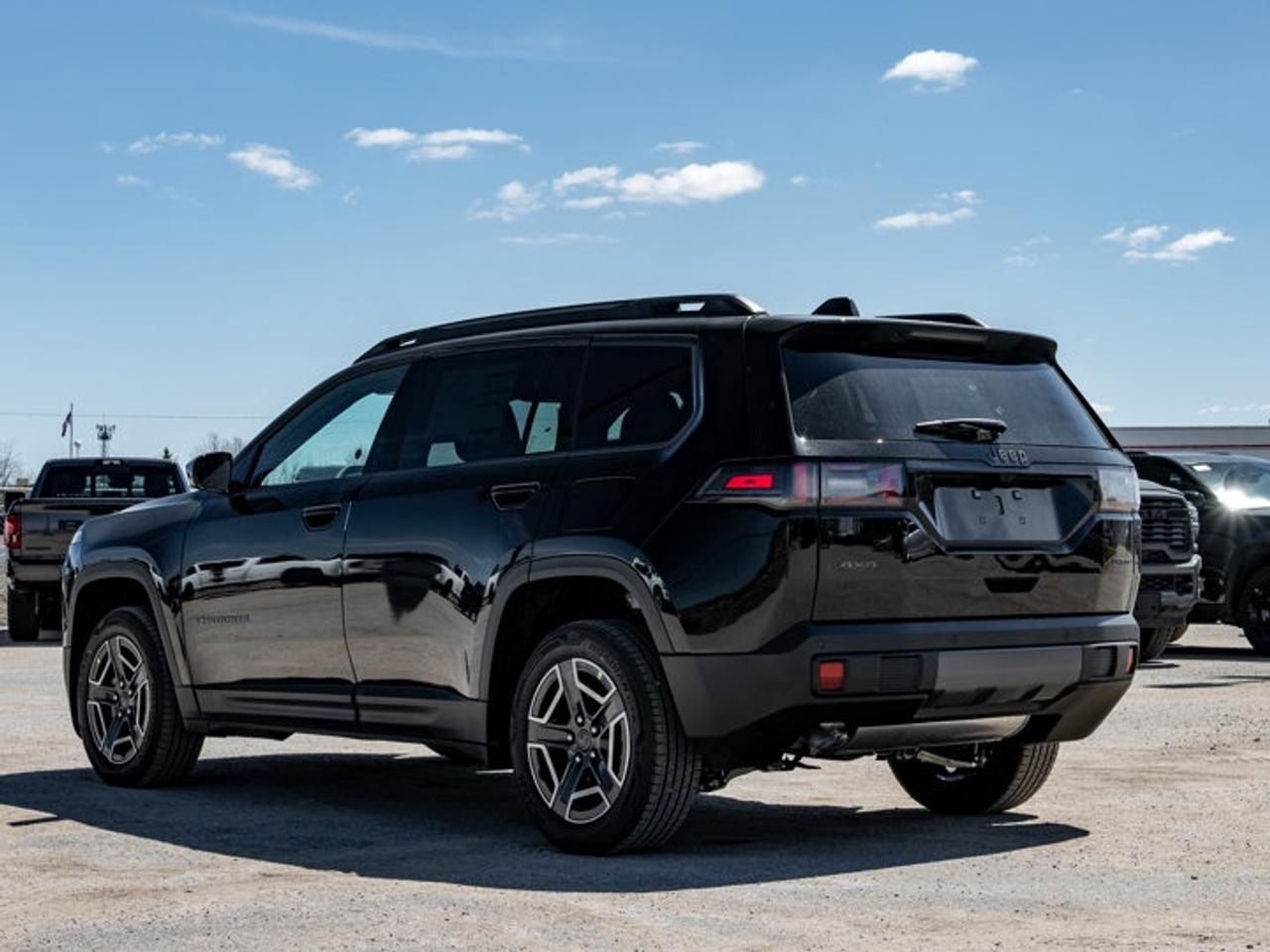2026 Jeep Cherokee laredo Photo