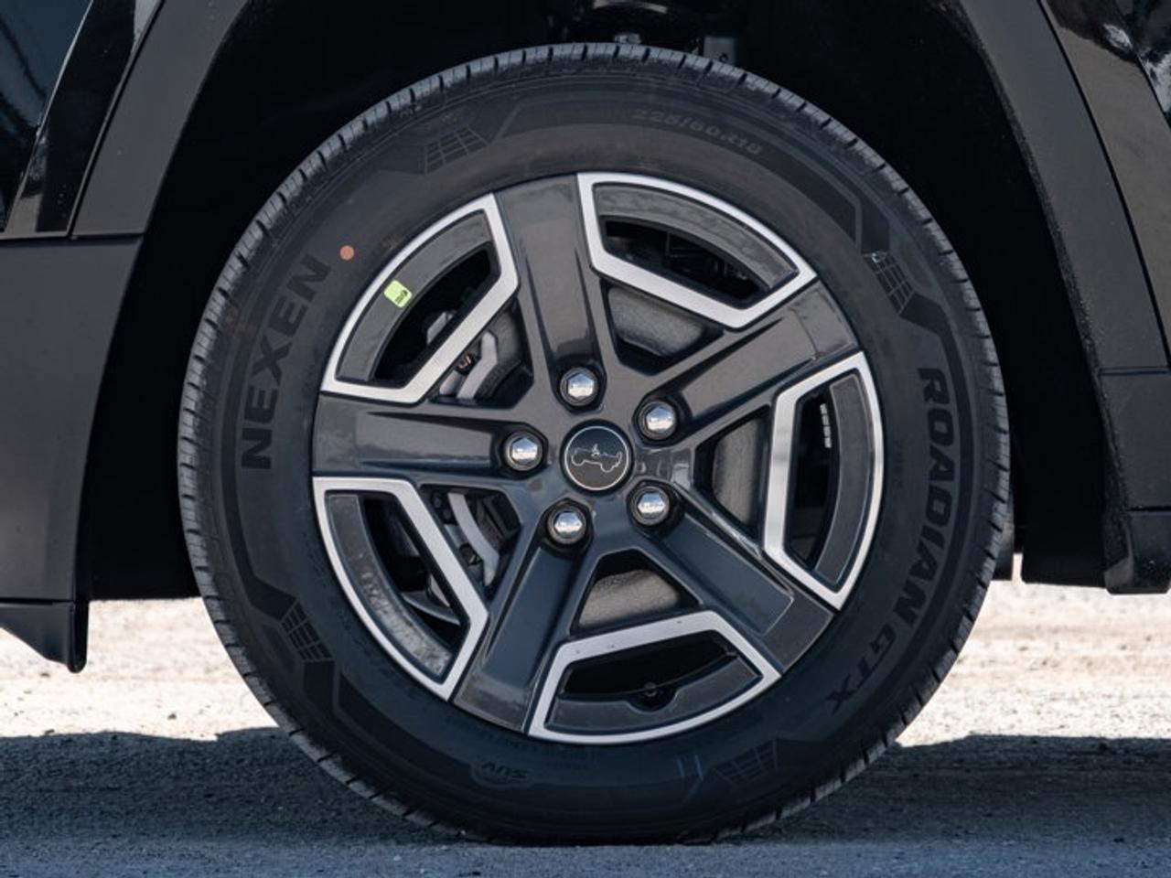 2026 Jeep Cherokee laredo Photo