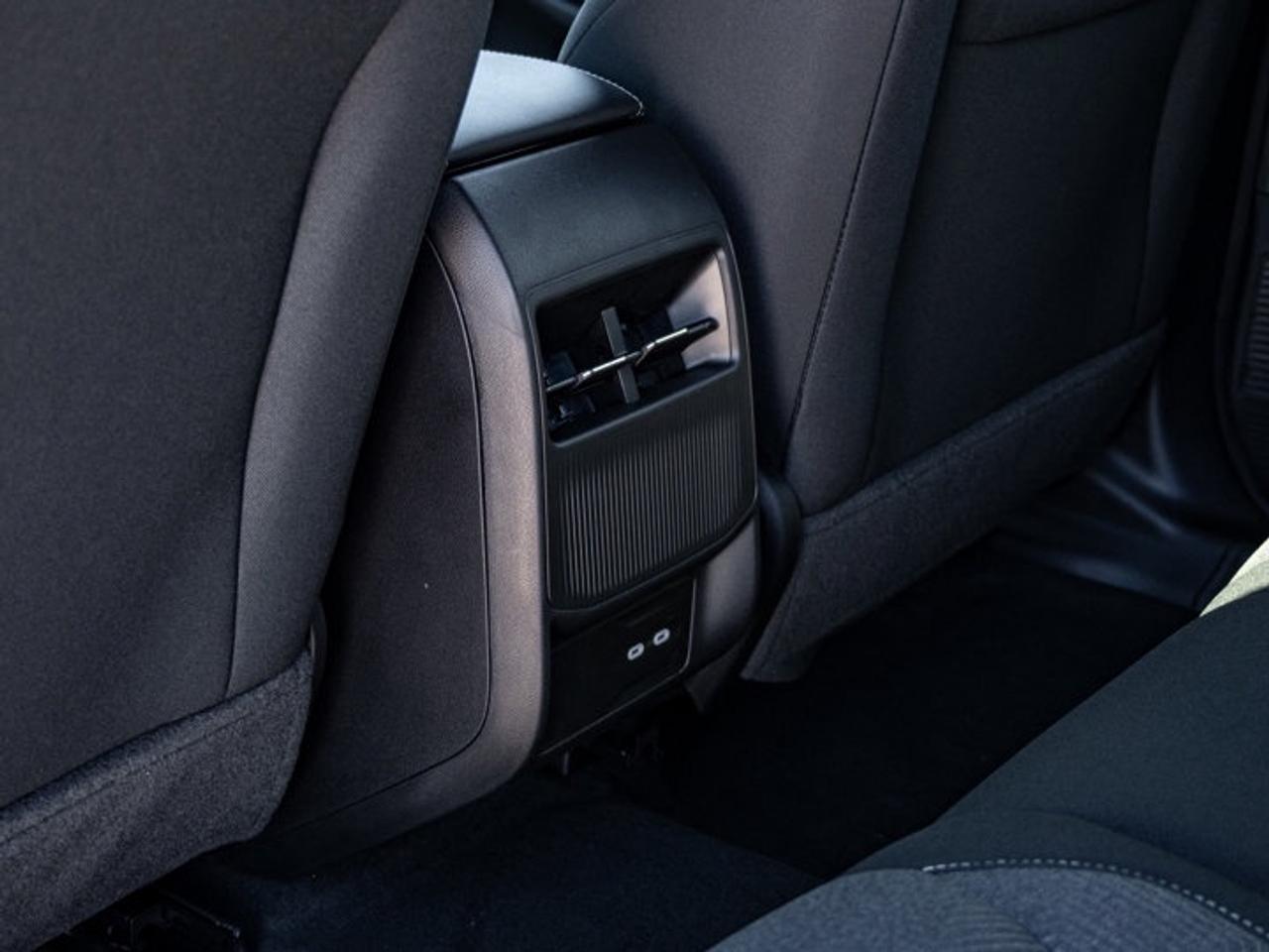 2026 Jeep Cherokee laredo Photo