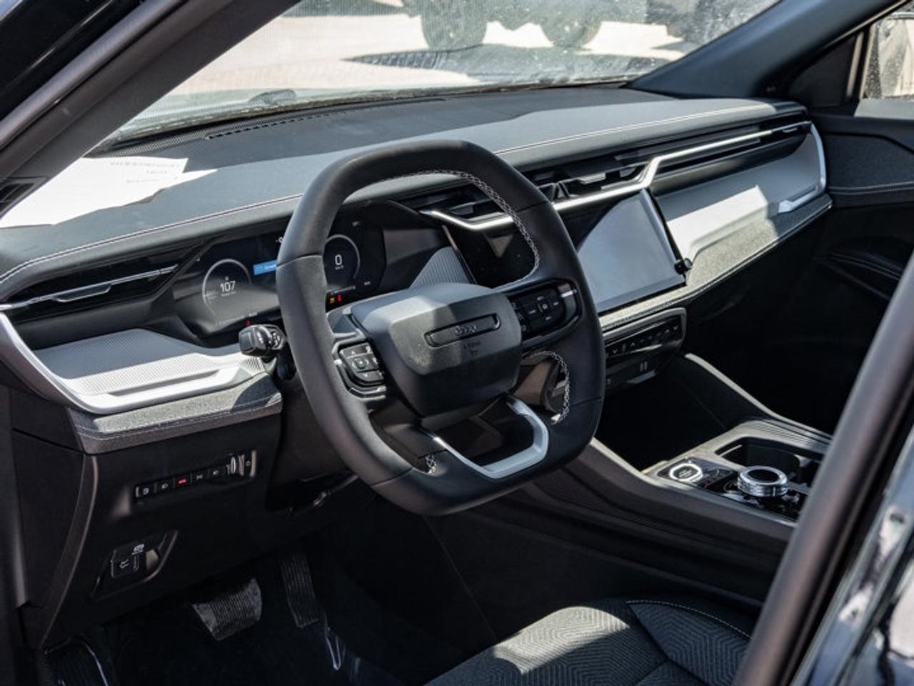 2026 Jeep Cherokee laredo Photo
