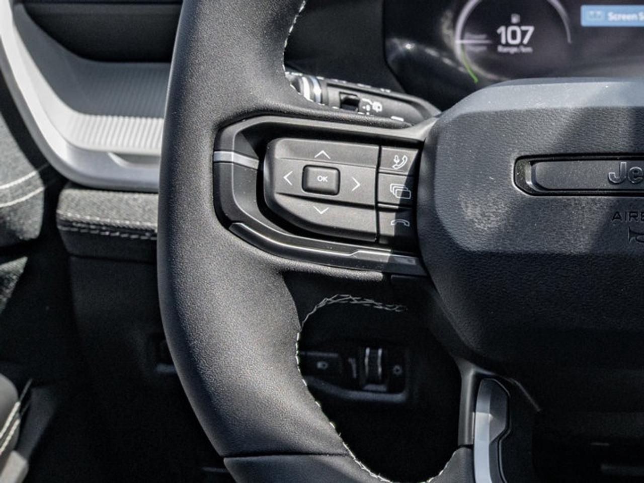 2026 Jeep Cherokee laredo Photo