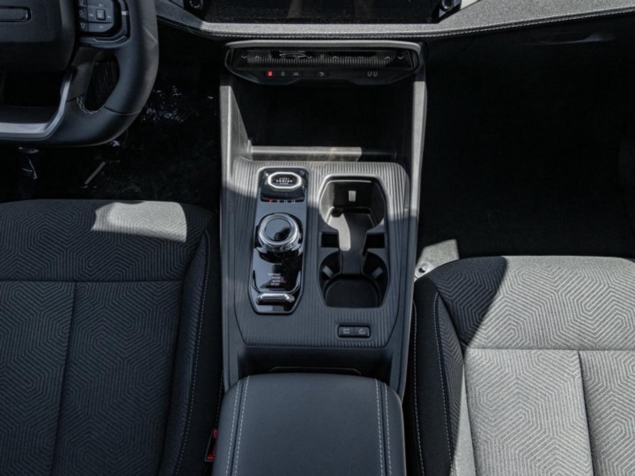2026 Jeep Cherokee laredo Photo