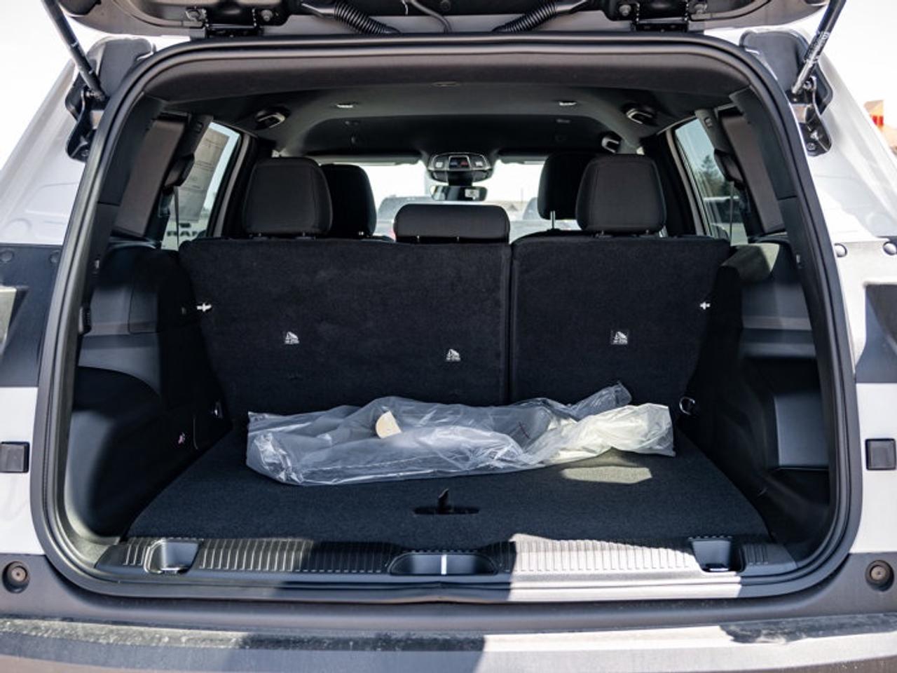 2026 Jeep Cherokee laredo Photo