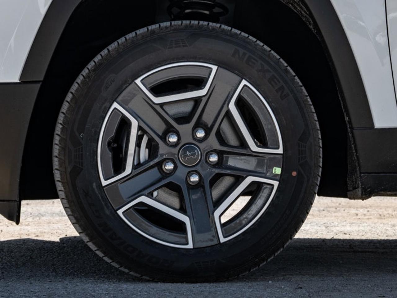 2026 Jeep Cherokee laredo Photo