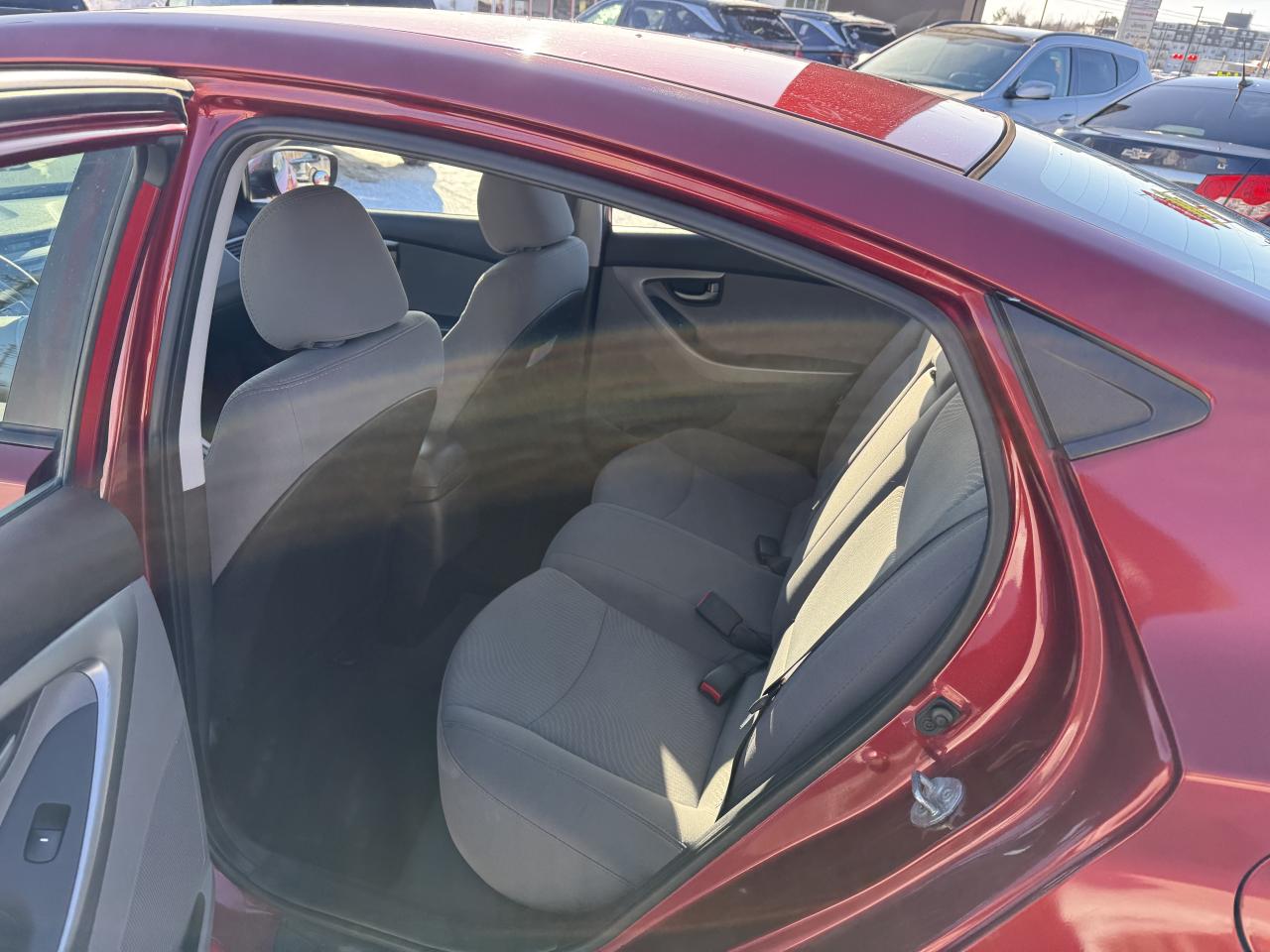 2016 Hyundai Elantra 4dr Sdn Auto L+ Photo