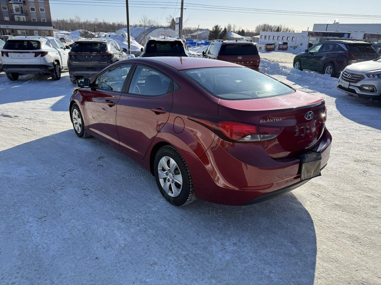 2016 Hyundai Elantra 4dr Sdn Auto L+ Photo