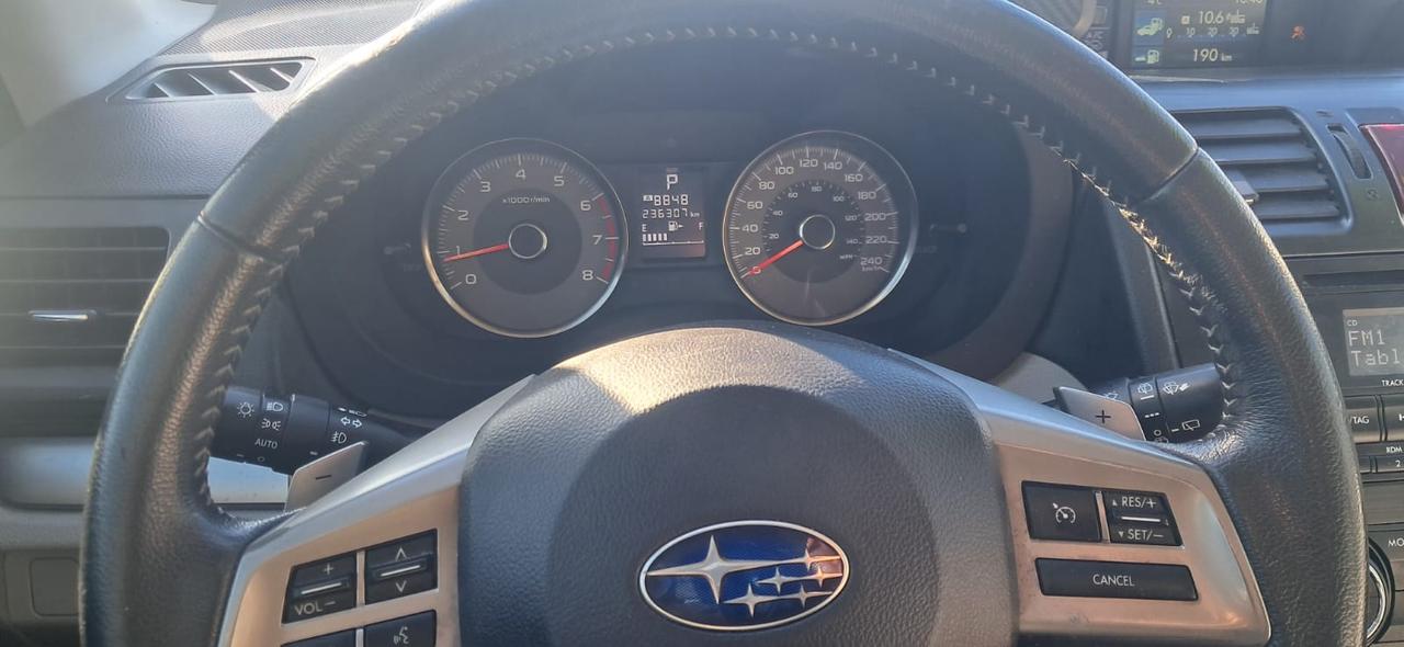 2015 Subaru Forester i Touring -AWD Photo4