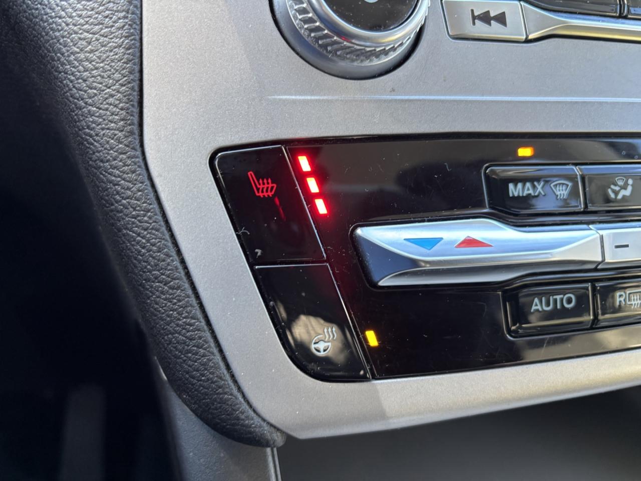 2023 Ford Explorer XLT AWD ~1 OWNER~NO ACCIDENTS~ Photo