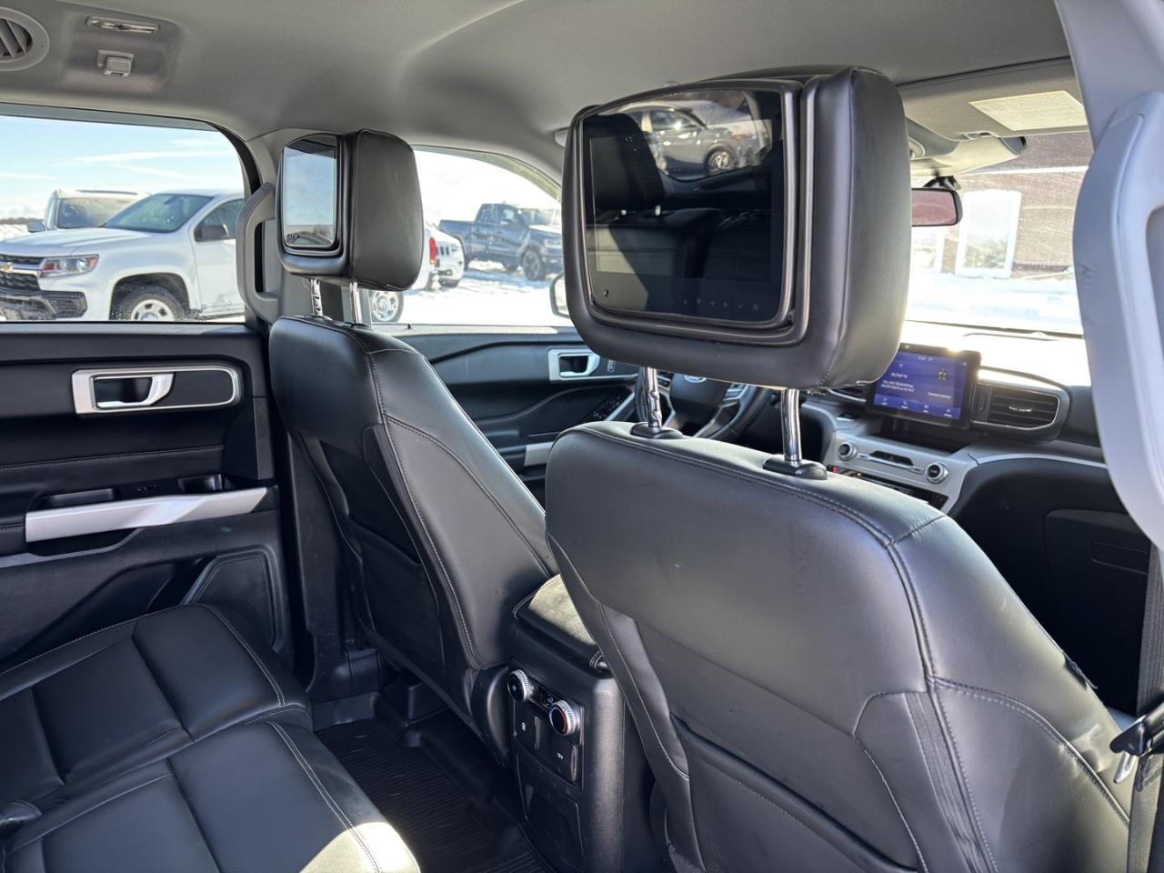 2023 Ford Explorer XLT AWD ~1 OWNER~NO ACCIDENTS~ Photo