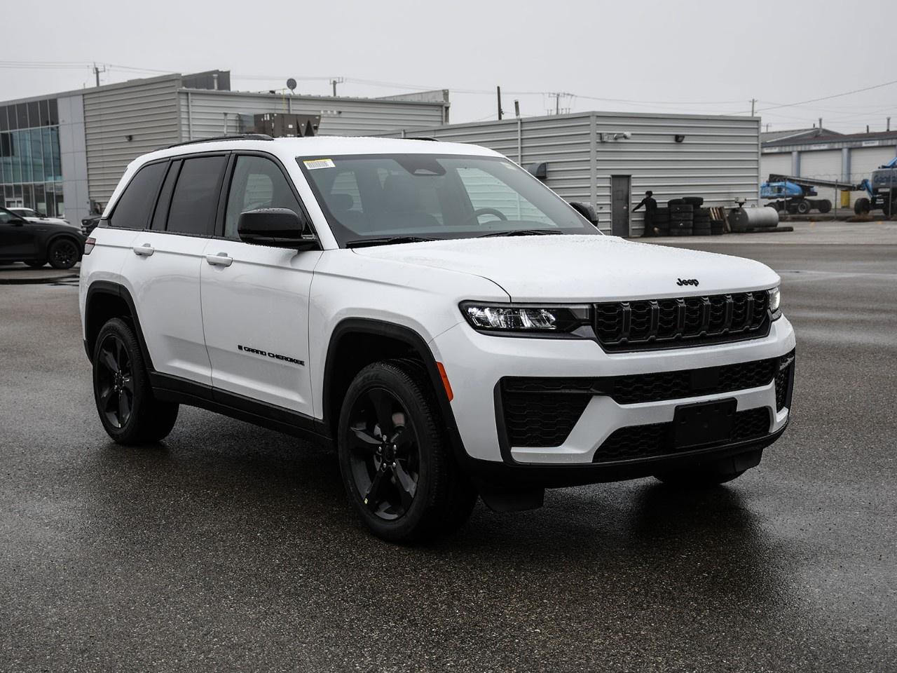 2026 Jeep Grand Cherokee  Photo4