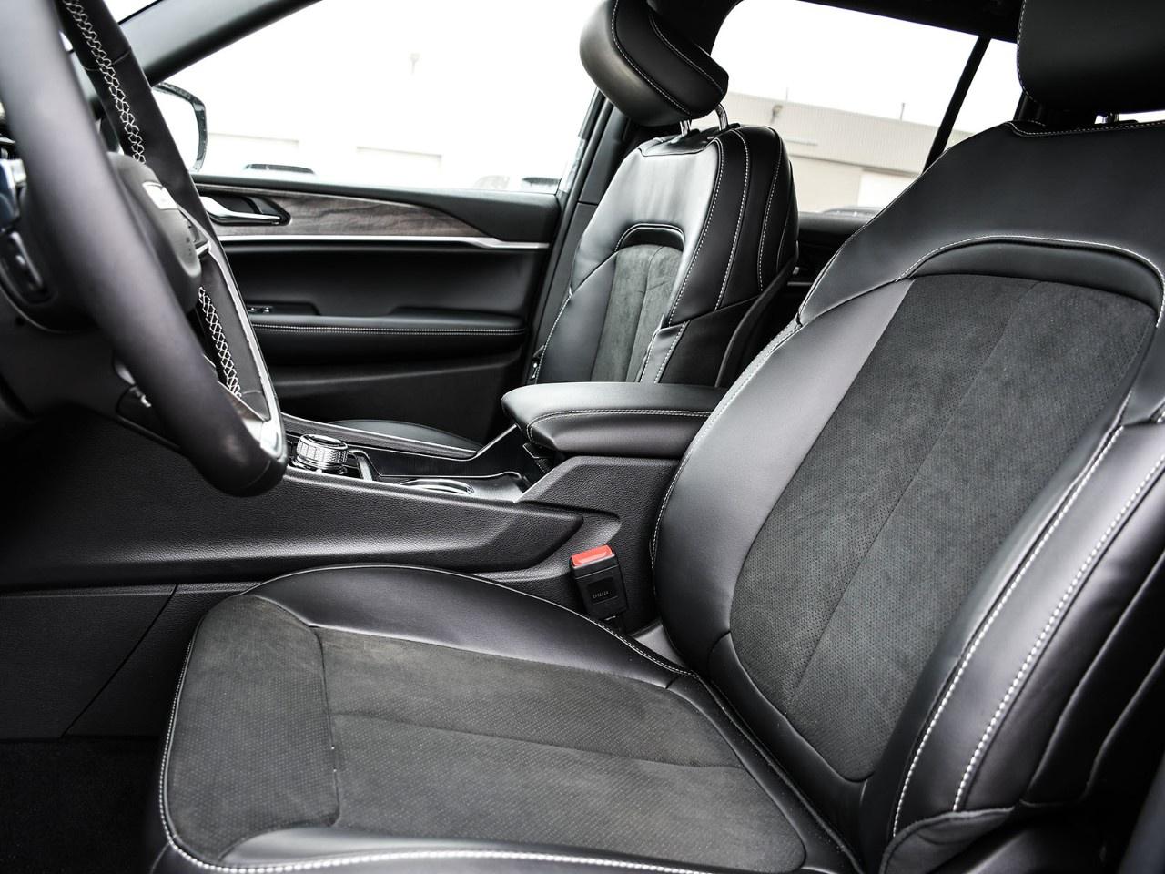 2026 Jeep Grand Cherokee  Photo