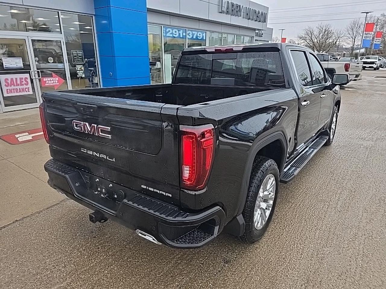 2026 GMC Sierra 1500 Denali Photo2