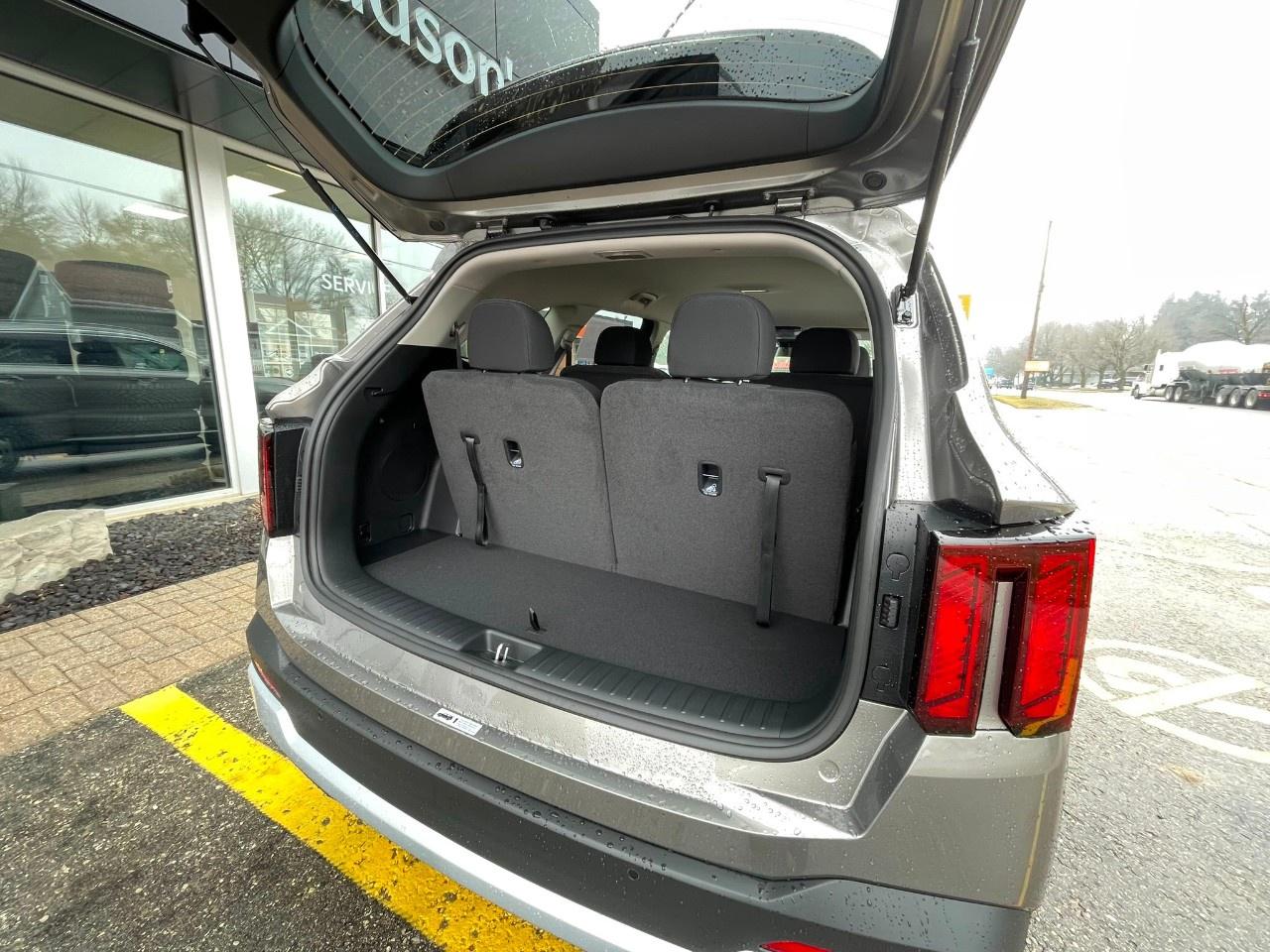 2026 Kia Sorento Plug-In Hybrid LX AWD Photo