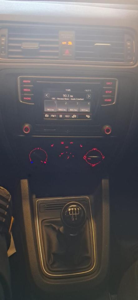 2016 Volkswagen Jetta Trendline+  Manual 5-Speed Photo