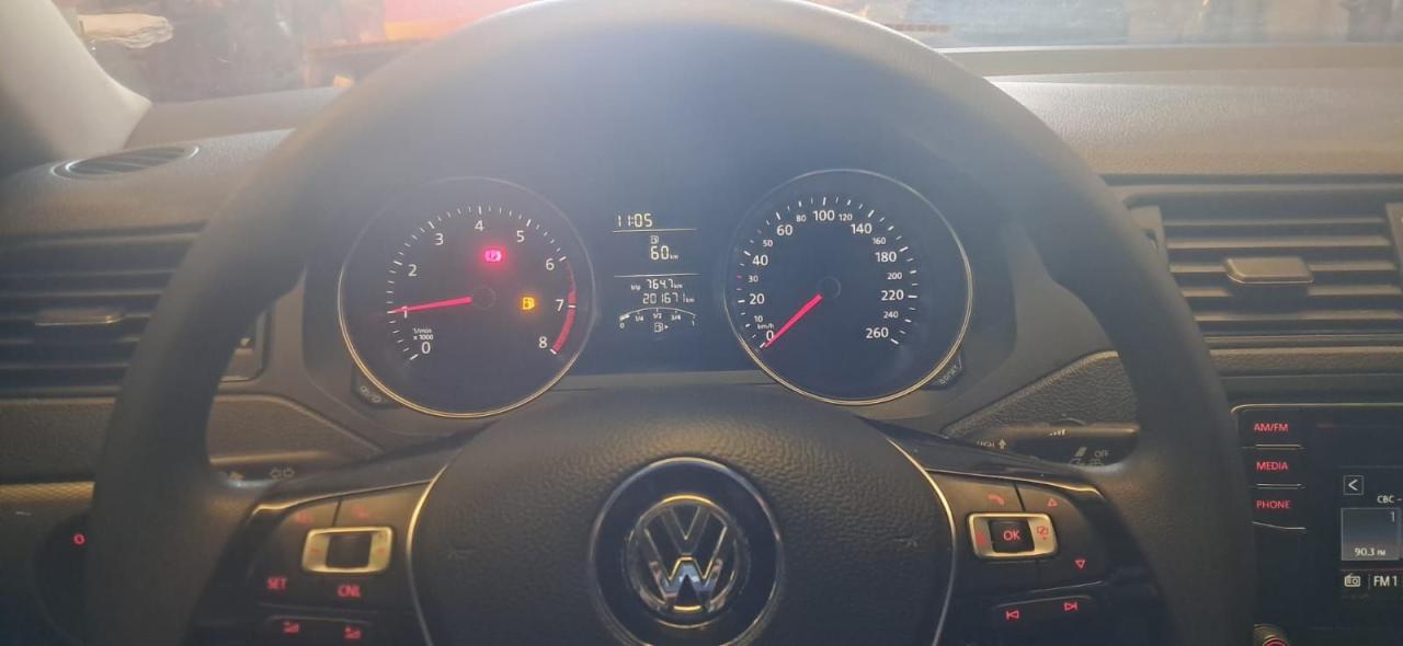 2016 Volkswagen Jetta Trendline+  Manual 5-Speed Photo