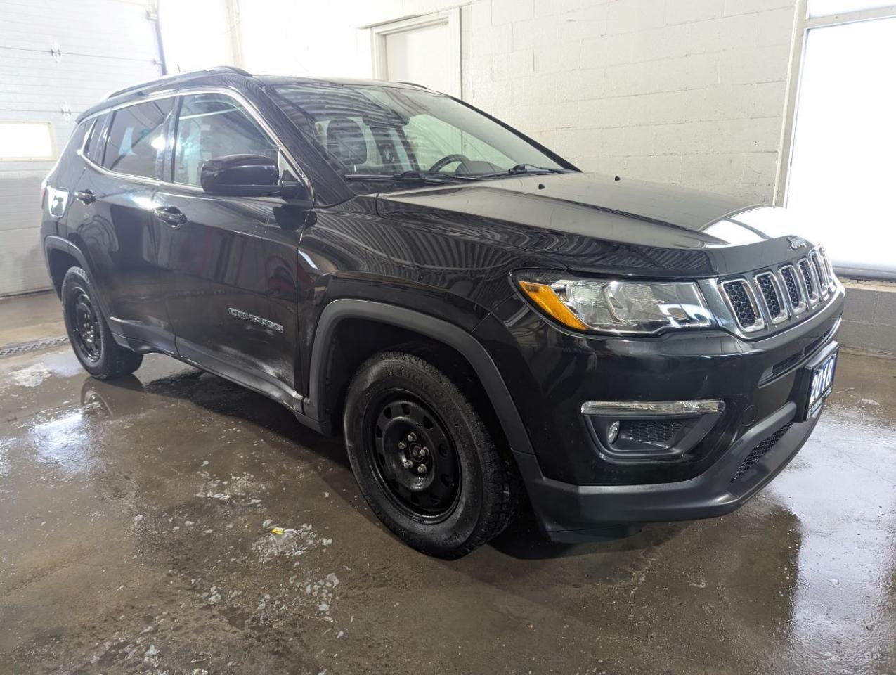 2018 Jeep Compass North WITH HEATED STEERING WHEEL!! Photo