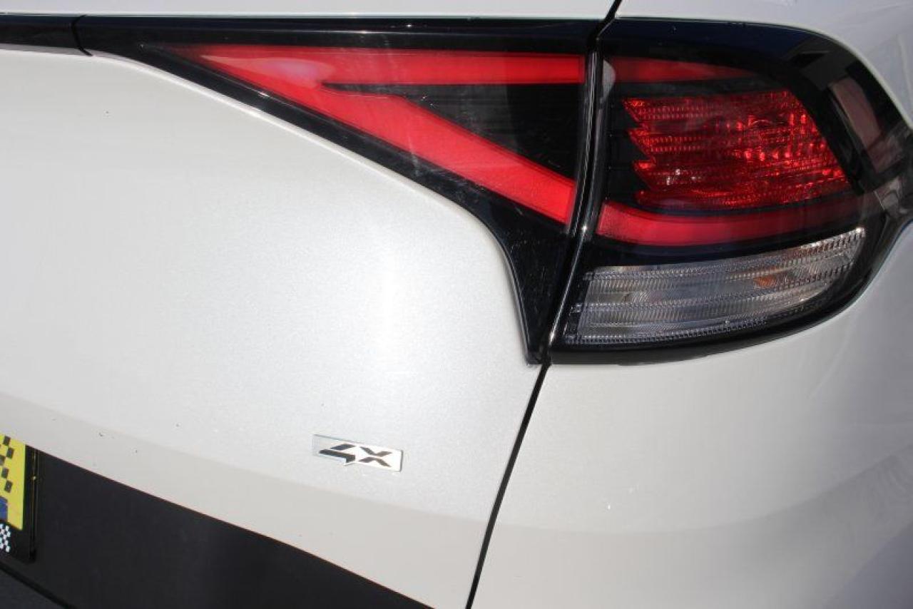 2024 Kia Sportage LX*4x4*Heated Seats*CarPlay*Rear Cam*2.4L-4cyl Photo