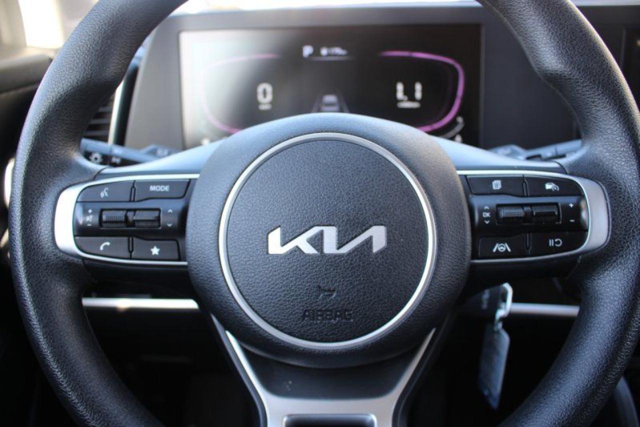2024 Kia Sportage LX*4x4*Heated Seats*CarPlay*Rear Cam*2.4L-4cyl Photo