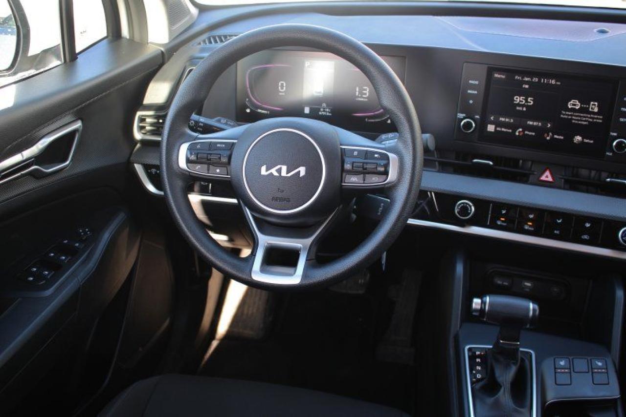 2024 Kia Sportage LX*4x4*Heated Seats*CarPlay*Rear Cam*2.4L-4cyl Photo