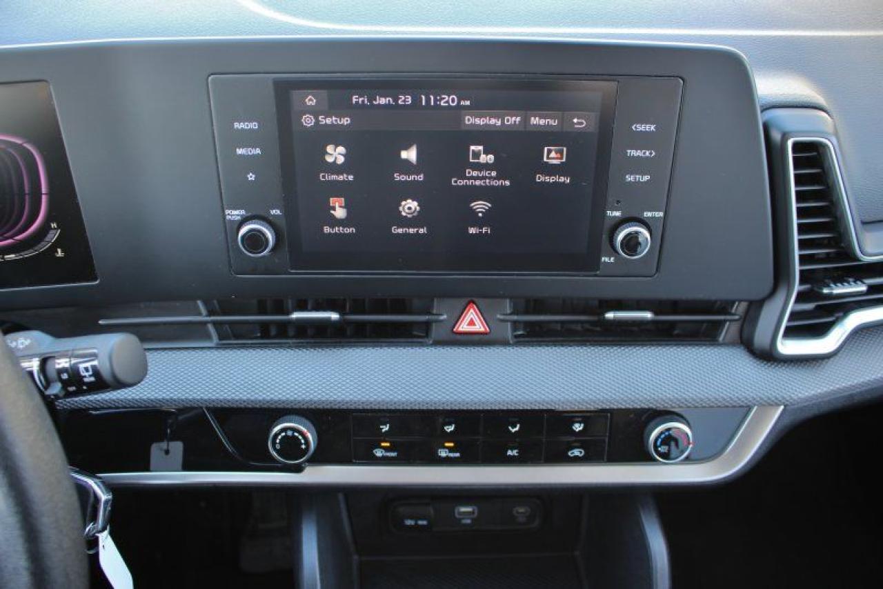 2024 Kia Sportage LX*4x4*Heated Seats*CarPlay*Rear Cam*2.4L-4cyl Photo