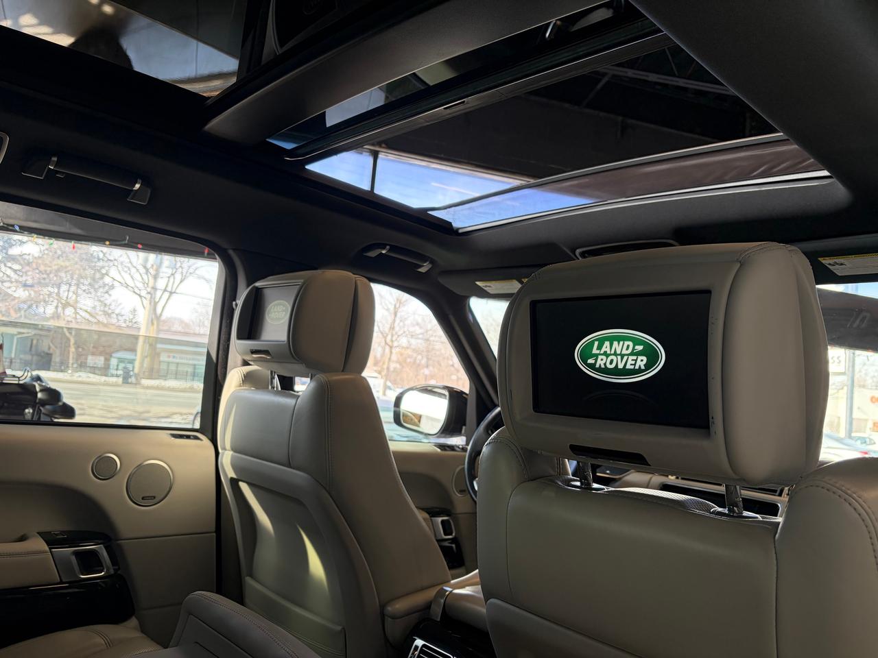 2016 Land Rover Range Rover SC Photo