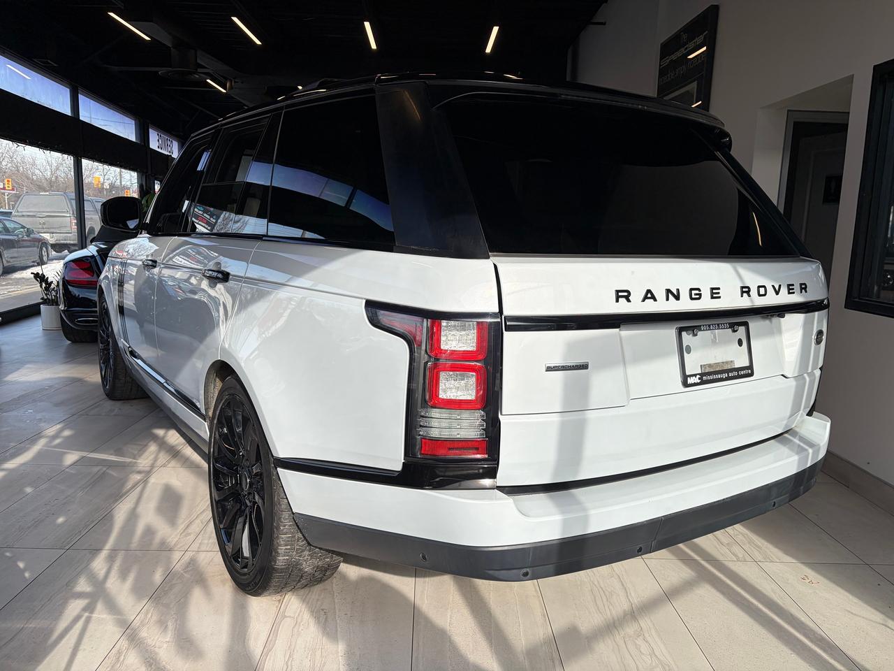 2016 Land Rover Range Rover SC Photo