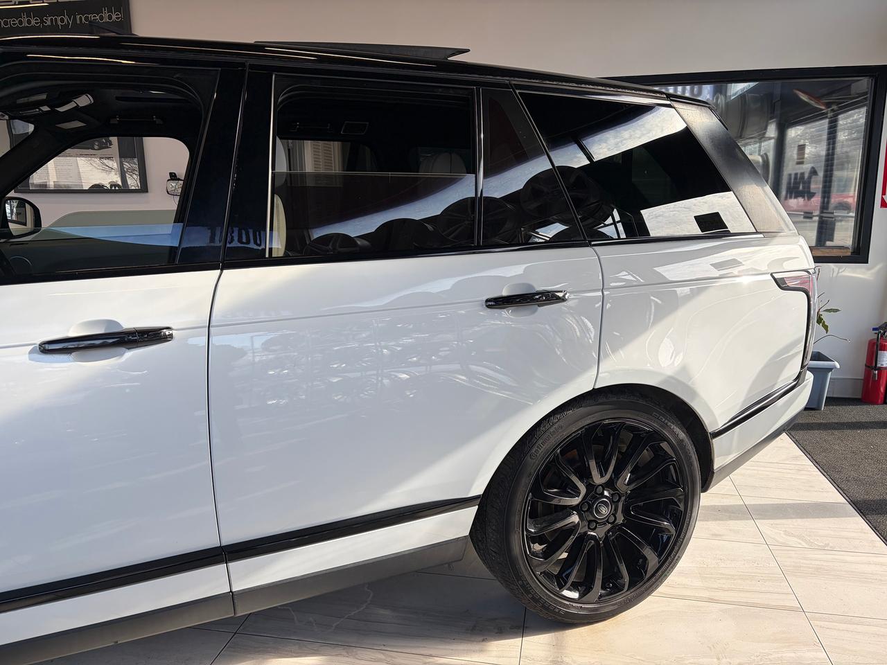2016 Land Rover Range Rover SC Photo